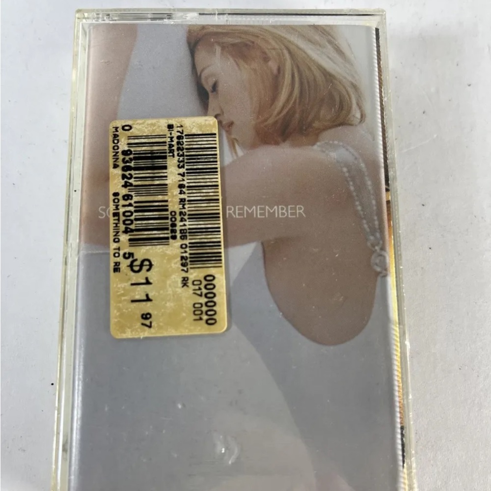 Something to Remember by Madonna (Cassette, Nov-1995, Warner Bros.) SEALED